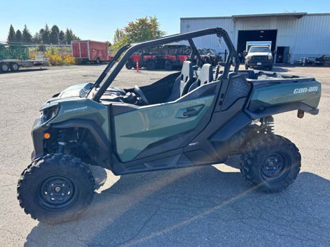 2021 Can-Am Commander DPS 1000R photo 4