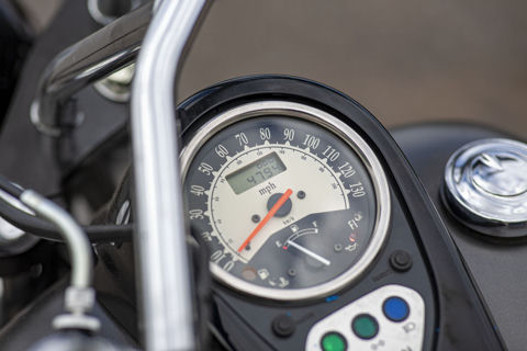 2024 Kawasaki Vulcan® 900 Classic Custom photo 8