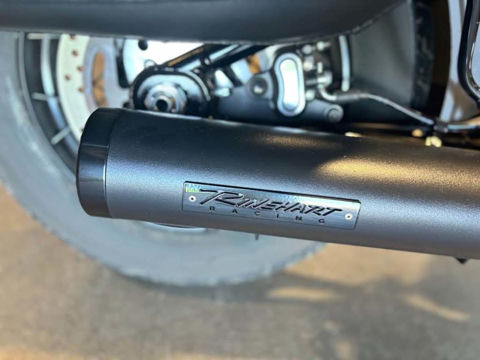 2025 Harley-Davidson FLHC - Heritage Classic photo 2
