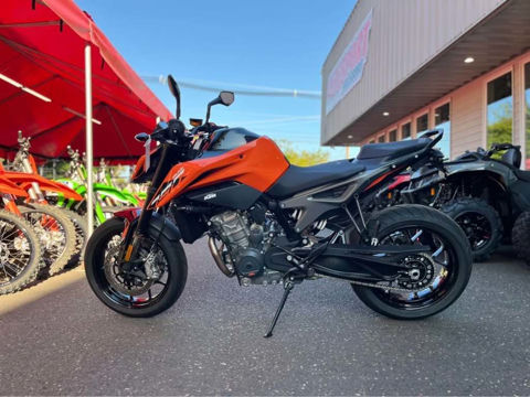 2023 KTM 790 Duke photo 2