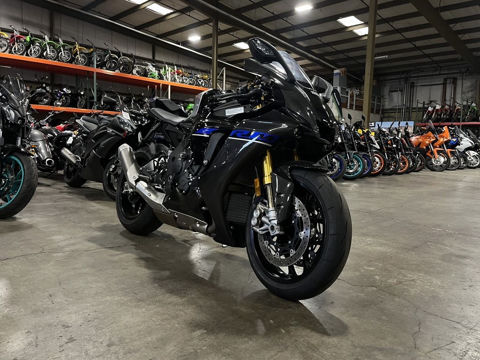 2024 Yamaha YZF-R1M photo 3