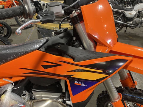 2026 KTM 250 SX-F photo 2