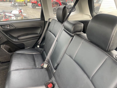 2014 Subaru Forester photo 6
