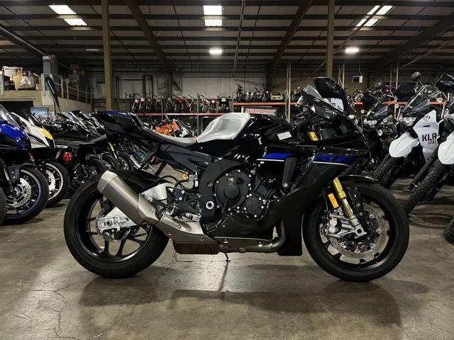 2024 Yamaha YZF-R1M