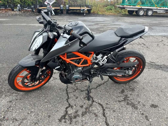2022 KTM 390 Duke