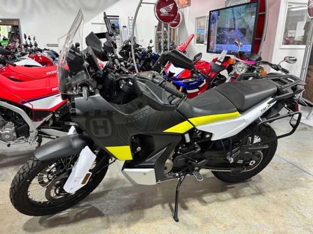 2023 Husqvarna Norden 901