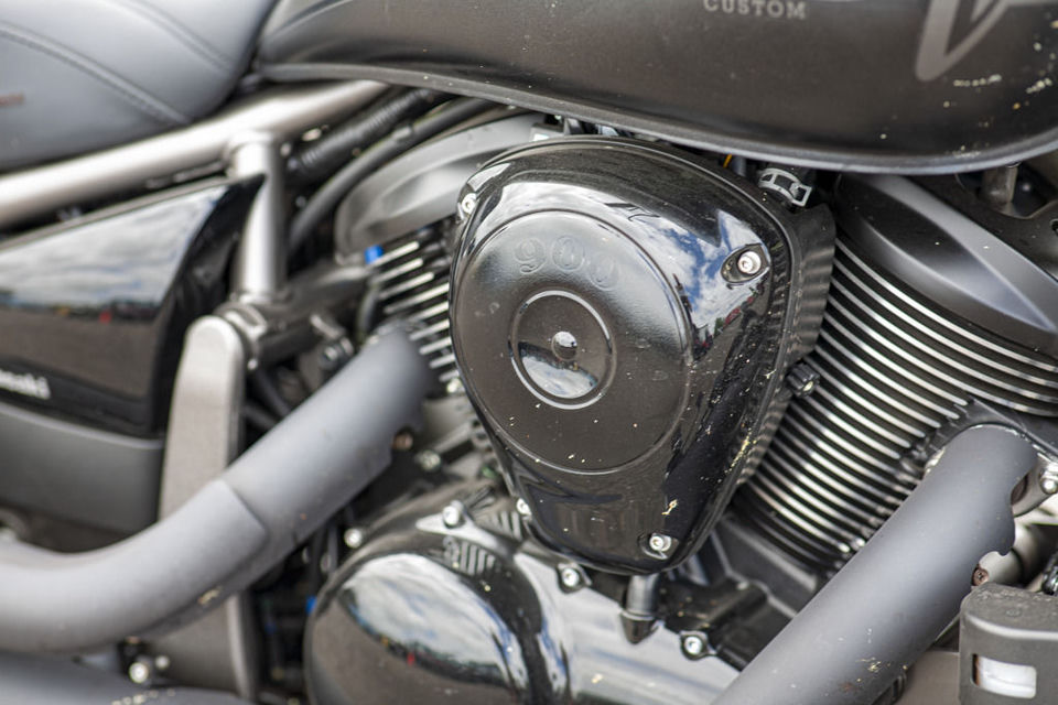 2024 Kawasaki Vulcan® 900 Classic Custom photo 4