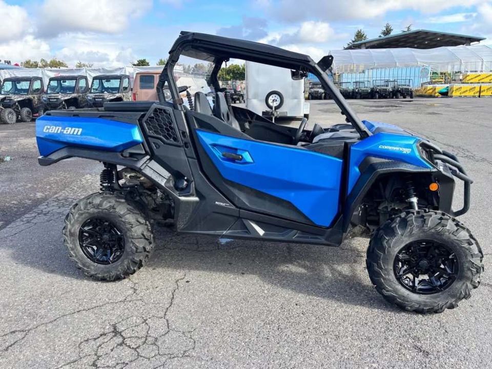 2023 Can-Am Commander XT 700 photo 3