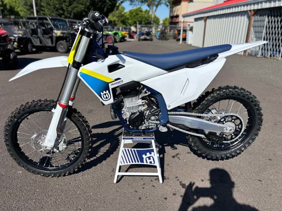 2025 Husqvarna FC 450 photo 1