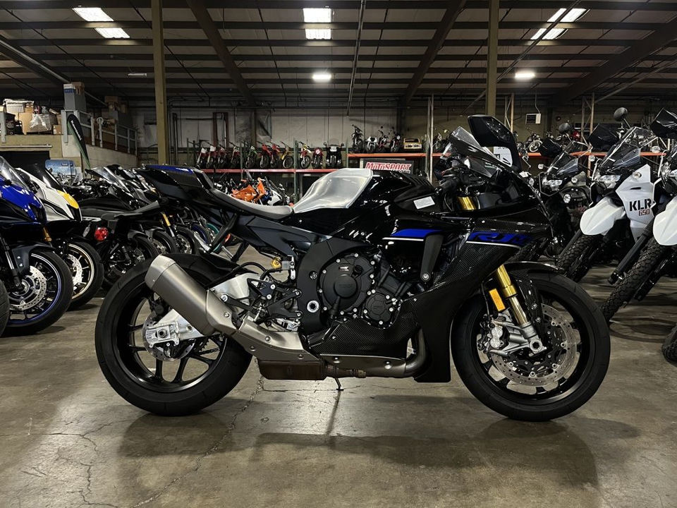 2024 Yamaha YZF-R1M photo 1