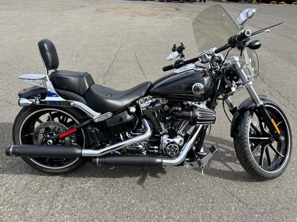 2016 Harley-Davidson FXSB - Softail® Breakout® photo 2