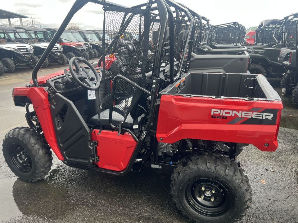 2026 Honda Pioneer 520 photo 2
