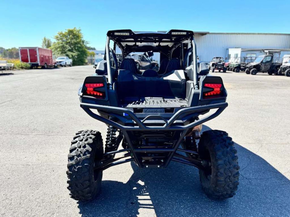 2025 Kawasaki Teryx® KRX4™ 1000 Blackout Edition photo 2