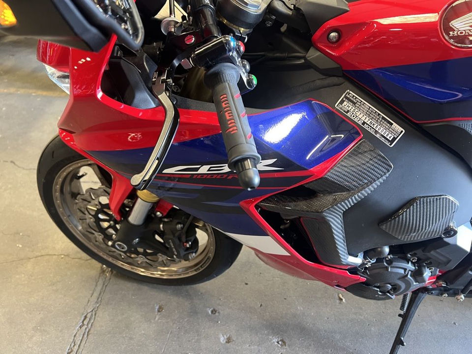 2022 Honda CBR1000RR photo 8
