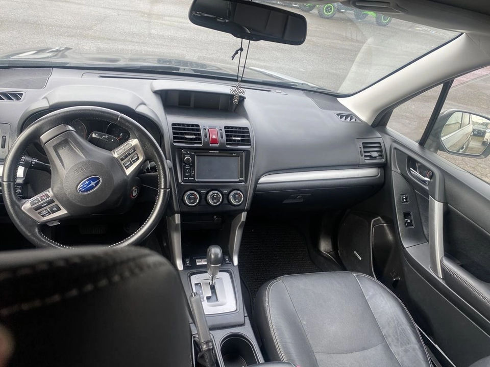 2014 Subaru Forester photo 7