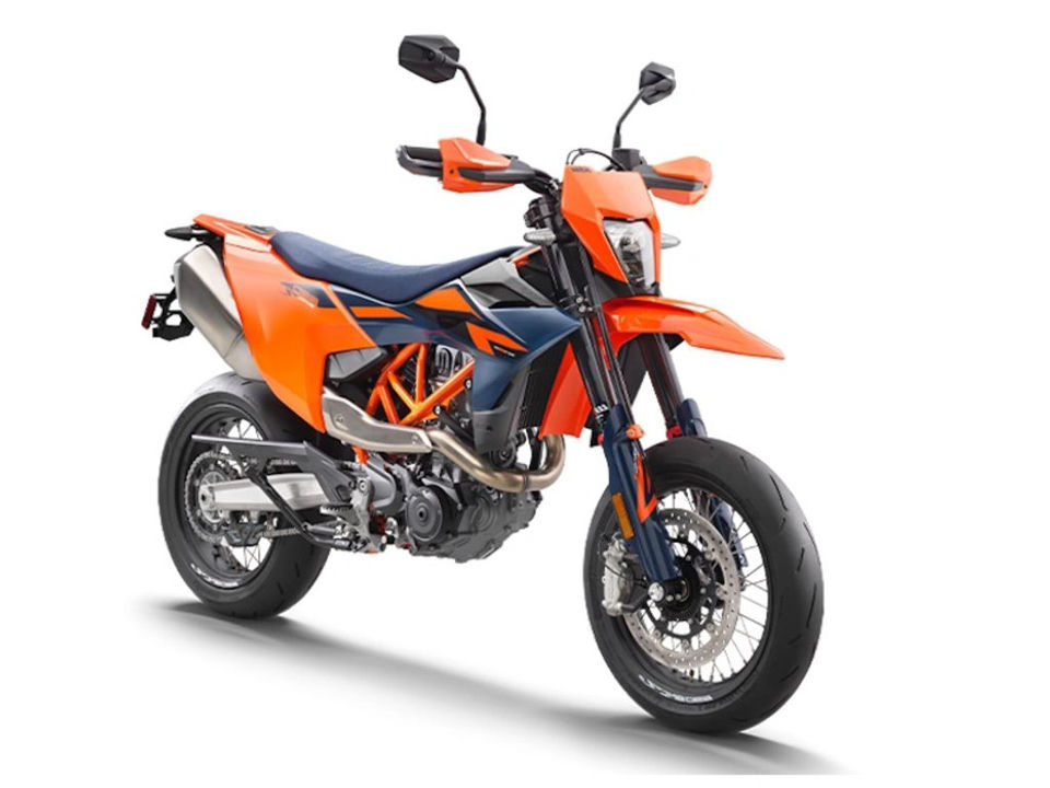 2026 KTM 690 SMC R photo 1